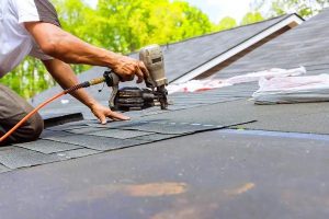 Avoid These Mistakes When Hiring a Roof Replacement Contractor